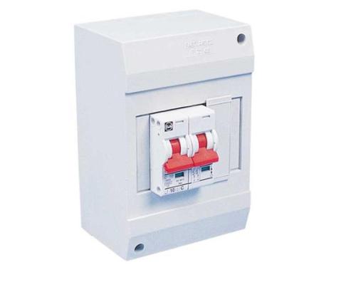 [1413021] Interruptor Automatico Toma 220v. CBE